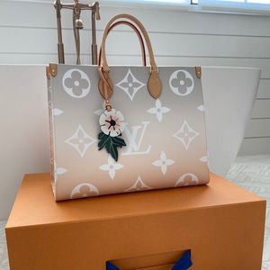Louis Vuitton OnTheGo GM “By the Pool” Brume Gray